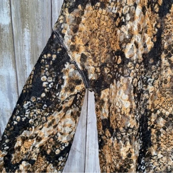 Free People Out For The Night Snake Print Sheer Blouse Oversized Boho Revolve XS - Picture 9 of 13